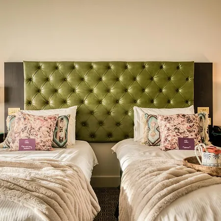 East Sussex National Hotel, Golf Resort & Spa Uckfield Buitenkant foto